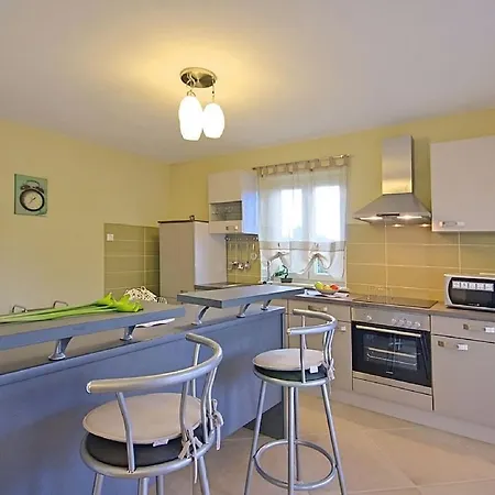 Mira Villa *
