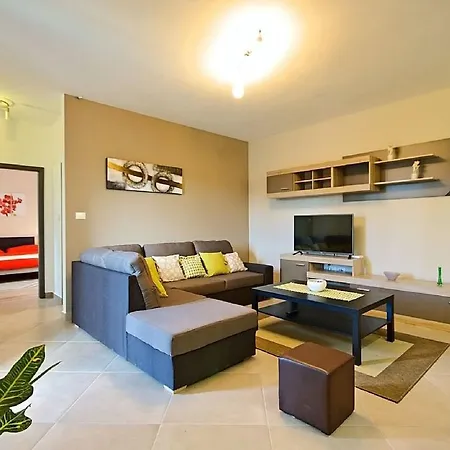 Mira Villa Kringa